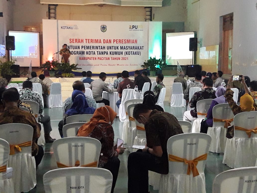 Danramil 0801/01 Pacitan Hadiri Serah Terima Dan Peresmian Bantuan Pemerintah Program KOTAKU