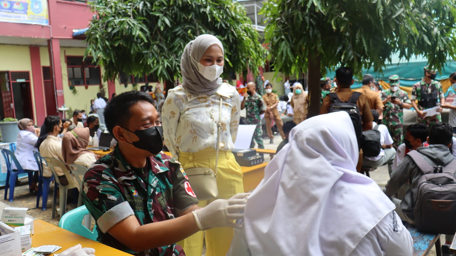 Dandim 0209/LB Tinjau Serbuan Vaksinasi Di Yayasan Sultan Hasanuddin Labura