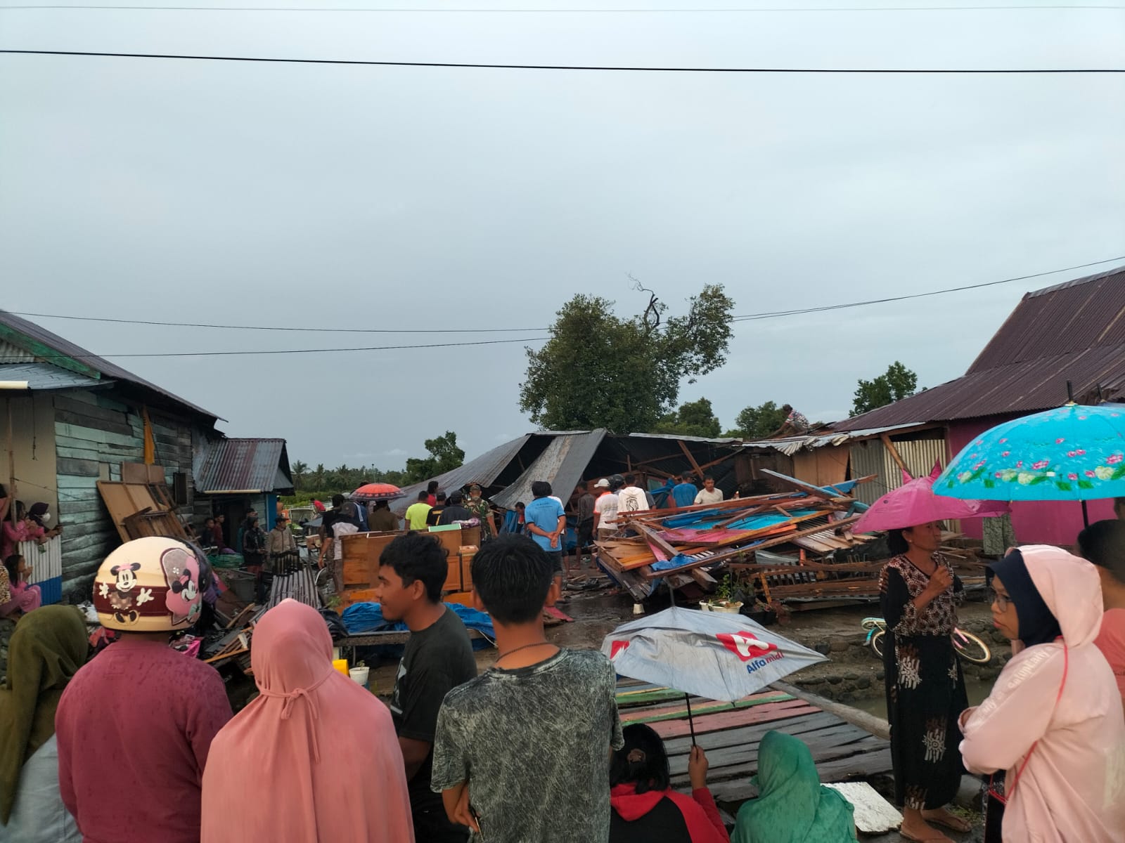 Sebanyak 30 Rumah Warga Luwu Rusak dan 120 Jiwa Mengungsi Akibat Angin Kencang