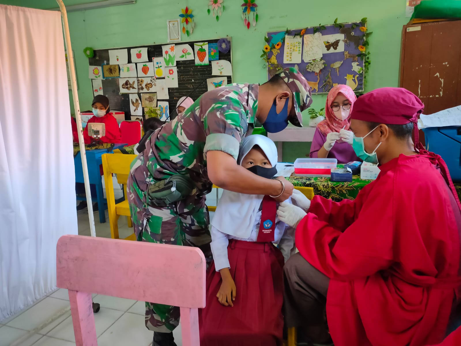 Kodim Madiun Gelar Serbuan Vaksinasi Anak Serentak di 6 Titik