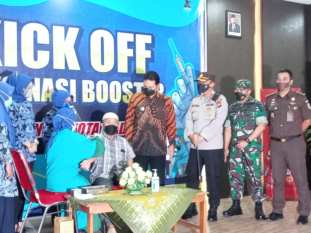 Dandim Madiun Hadiri Kick Off Vaksinasi Booster