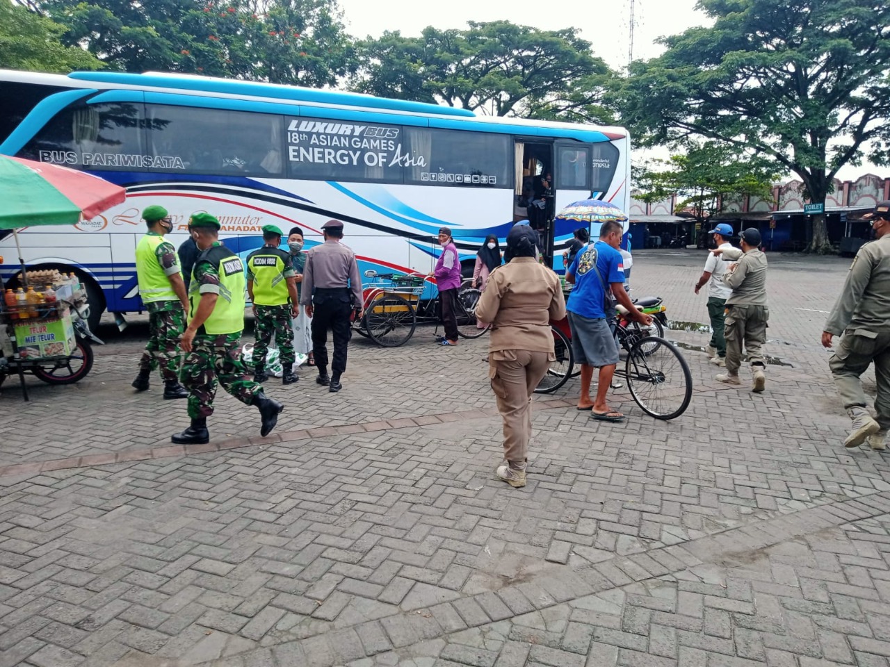 Maksimalkan Penerapan PPKM Level I, Kodim 0808/Blitar Laksanakan Patroli Gabungan