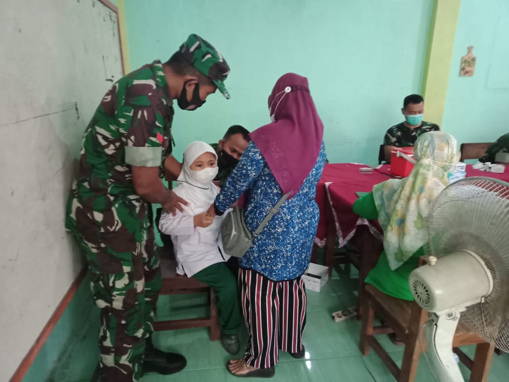 Kodim 0808/Blitar Terus Gencarkan Serbuan Vaksinasi Covid-19 Terhadap Anak Usia 6-11 Tahun