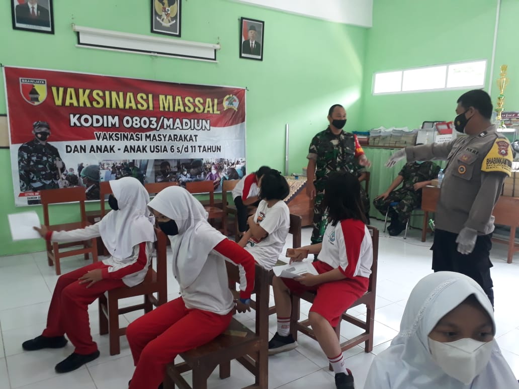 Kodim 0803/Madiun Gelar Serbuan Vaksinasi Dosis Kedua dan Ketiga