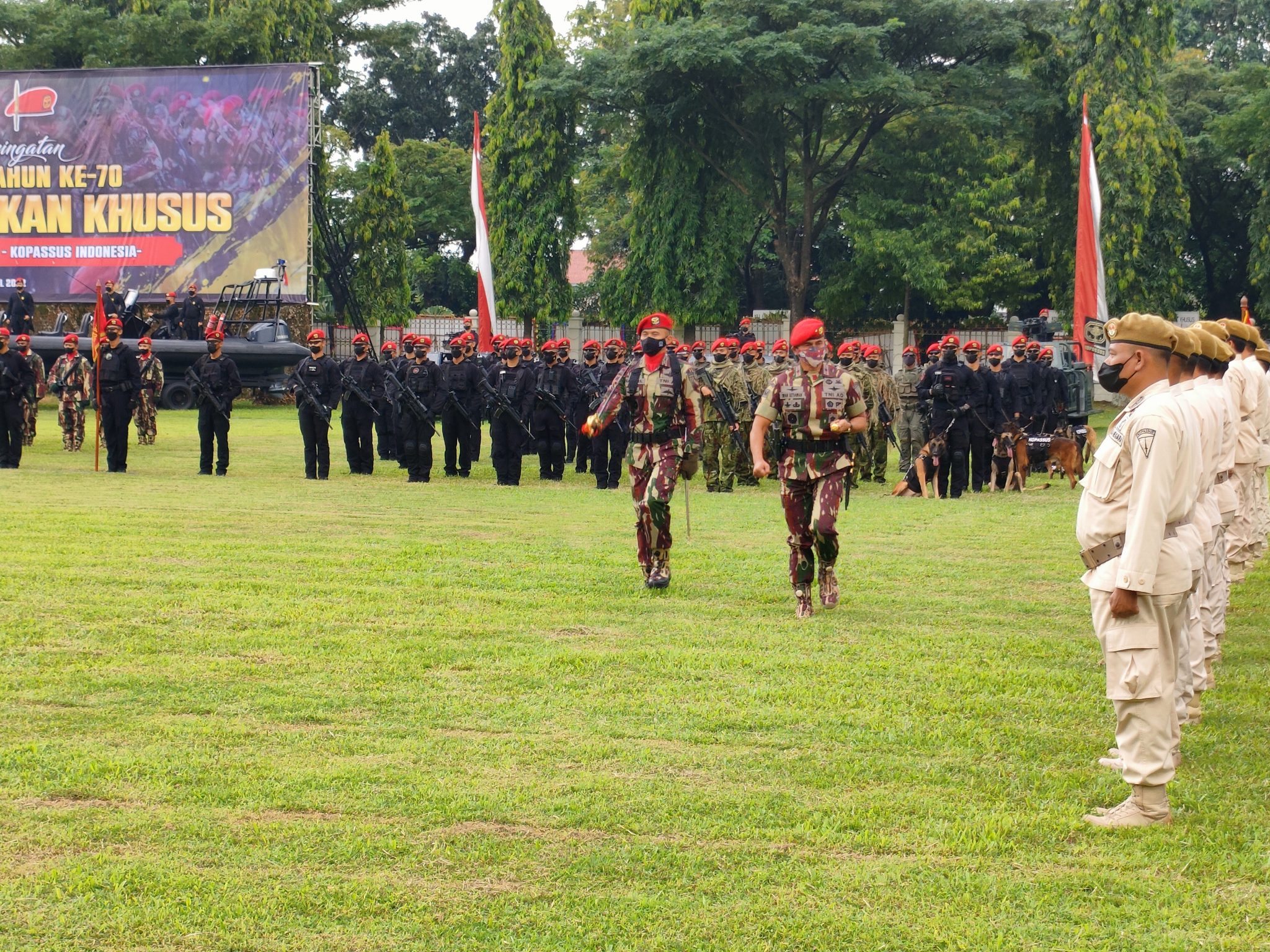 Danjen Kopassus Bacakan Pesan Kasad dalam Upacara Peringati HUT Kopassus Ke-70