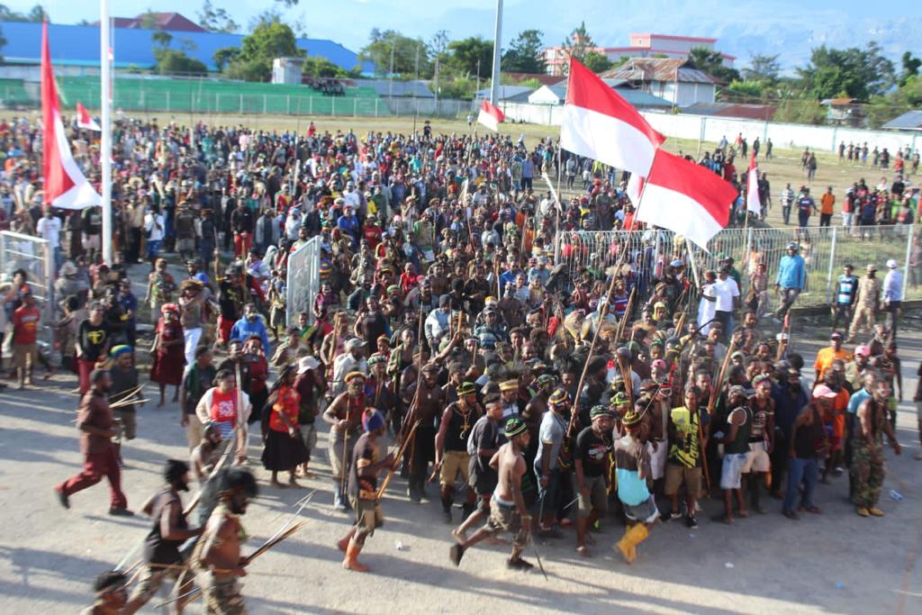 Peringati Lahirnya Pancasila, TNI POLRI Bantu LMA Sepapua dan Masyarakat Adat Papua Deklarasikan Papua Damai