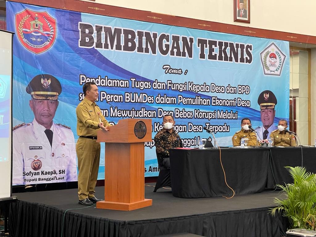 Dirjen Bina Pemdes Hadiri Pembukaan Bimtek Kades Perangkat Desa dan BPD se- Kab Banggai Laut