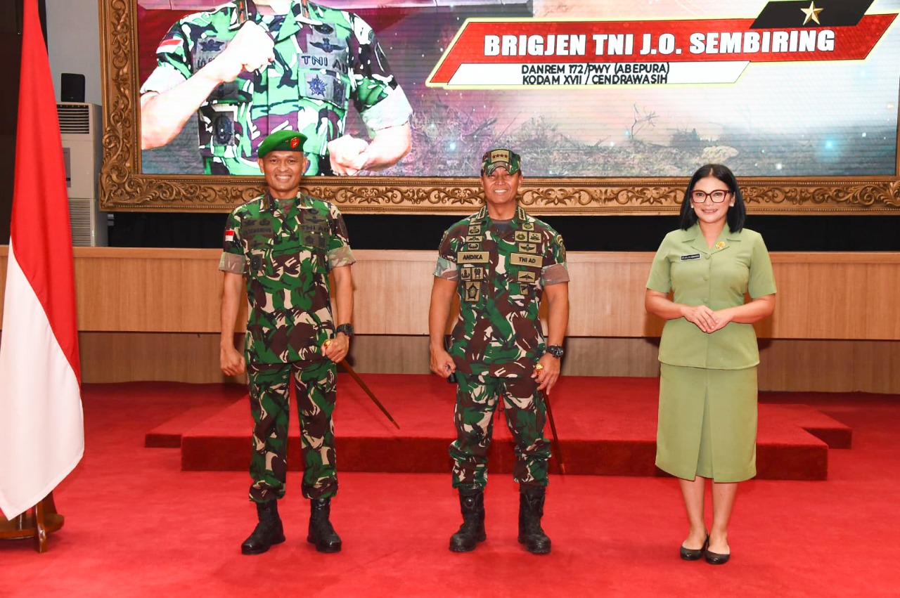 Danrem 172/PWY Jo Sembiring Resmi Sandang Pangkat Brigjen