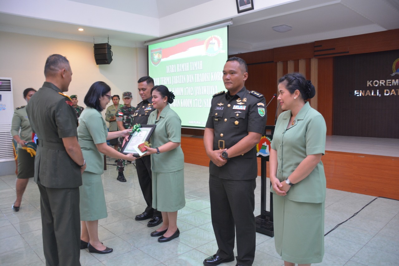 Danrem 172/PWY Pimpin Sertijab Dandim Jayawijaya dan Sarmi