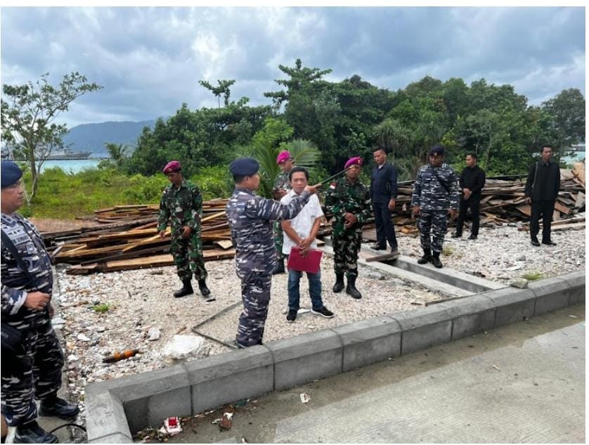 Danguspurla Koarmada I Tinjau Perkembangan Proses Pembangunan Mako Guspurla I di Selat Lampa, Natuna