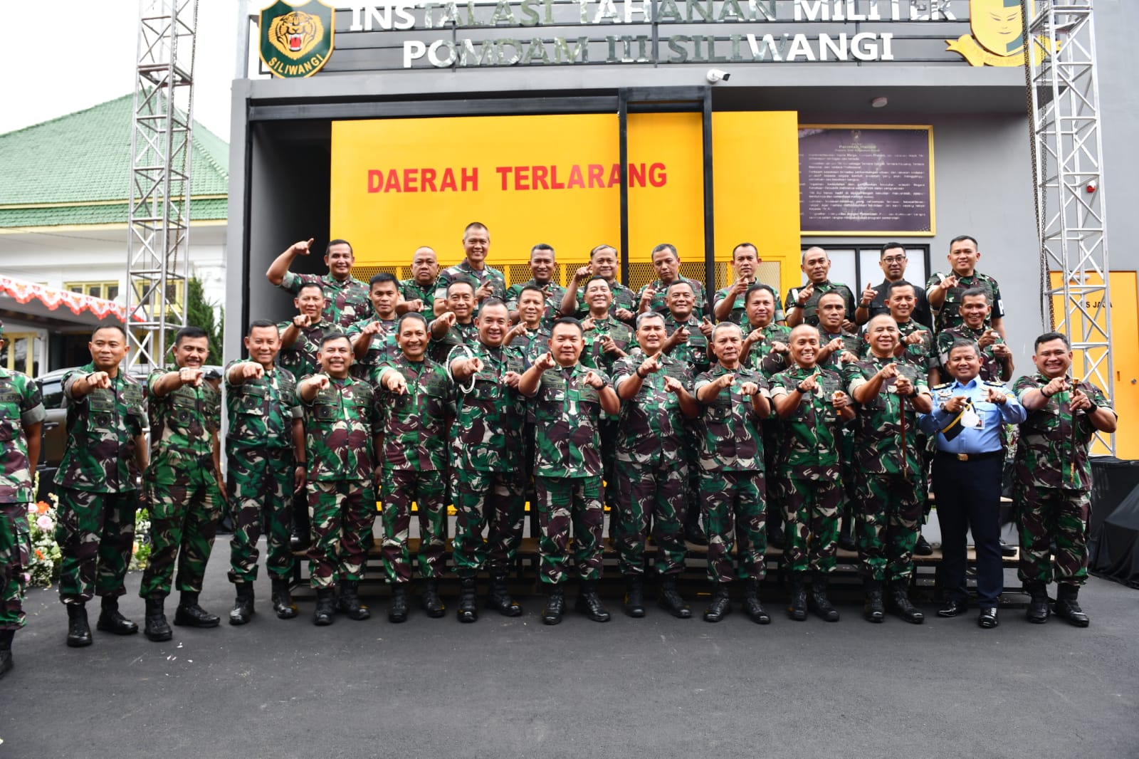 Kasad Resmikan Instalasi Tahanan Super Maximum Security (SMS) Milik Pomdam III/Siliwangi