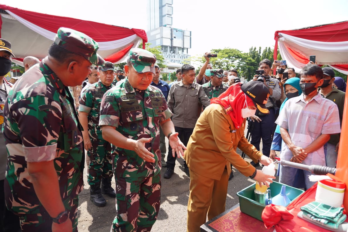 Kasad Tinjau Giat Sinergi Korem 044/Gapo Dengan Komponen Bangsa Lainnya di Lampung