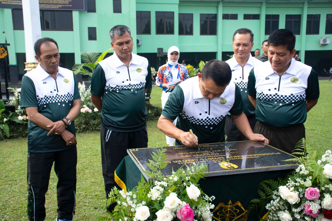 Kasad Resmikan Pussenarhanud Sport Center Cimahi