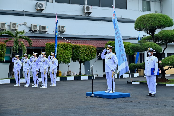 Komando Armada RI Upacara Hari Ulang Tahun ke-77 TNI Angkatan Laut