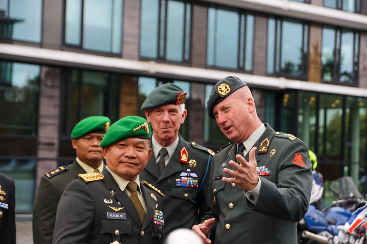 Jalin Kerja Sama, Kasad Kunjungi The Royal Netherland Army