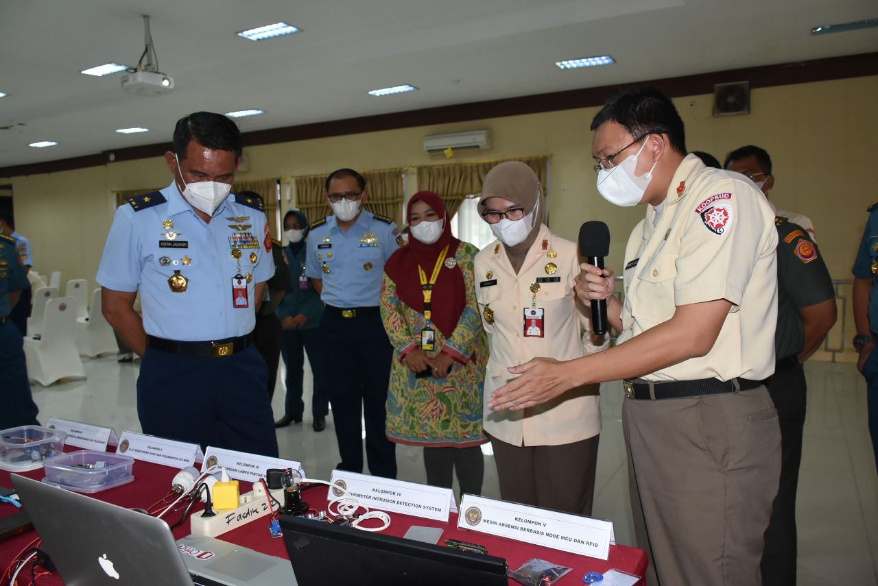 Penutupan Pendidikan dan Latihan teknis Internet of Things (IoT) Tahun Anggaran 2022