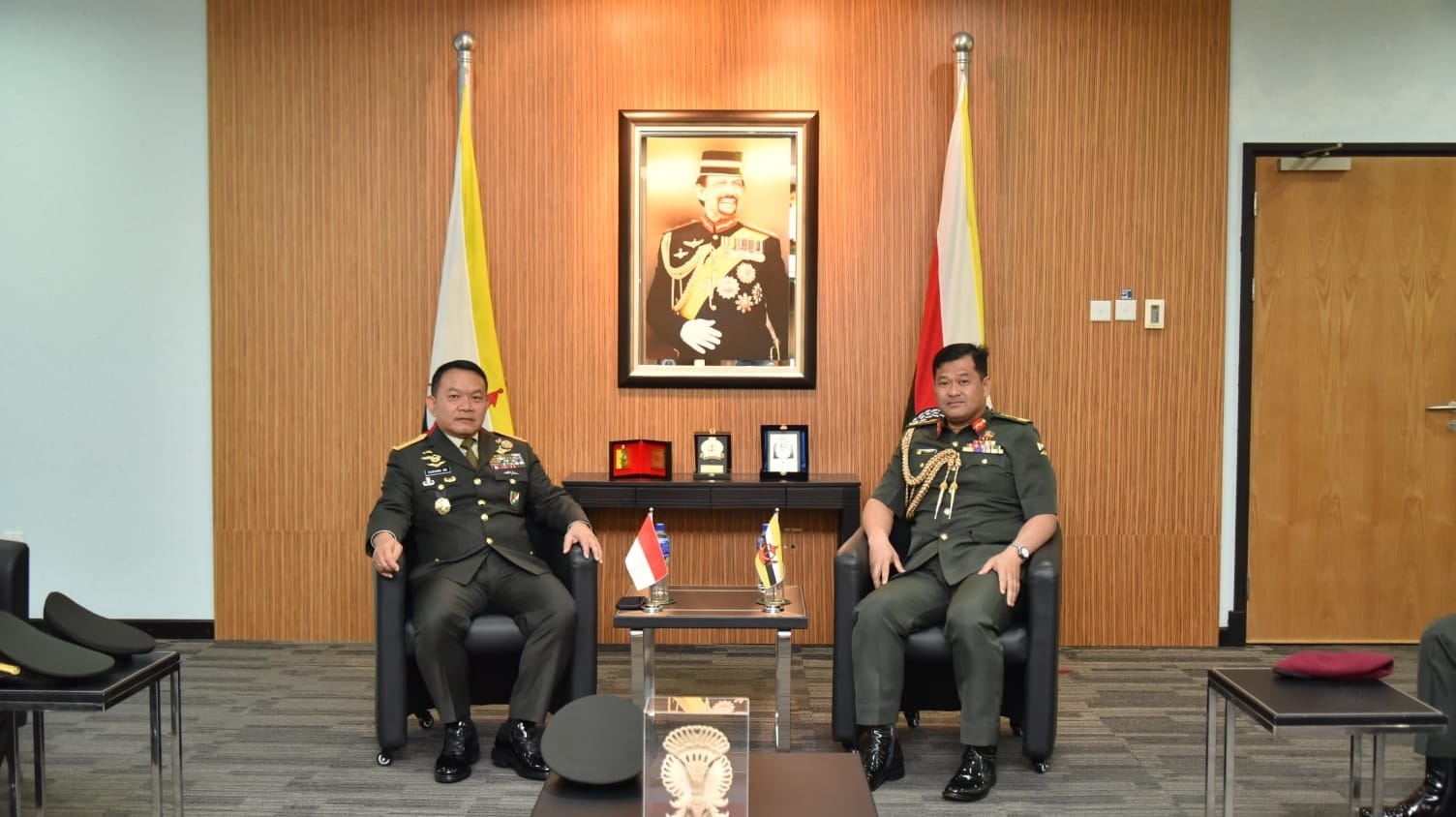 Perkuat Kerja Sama Militer, Kasad Kunker ke Brunei