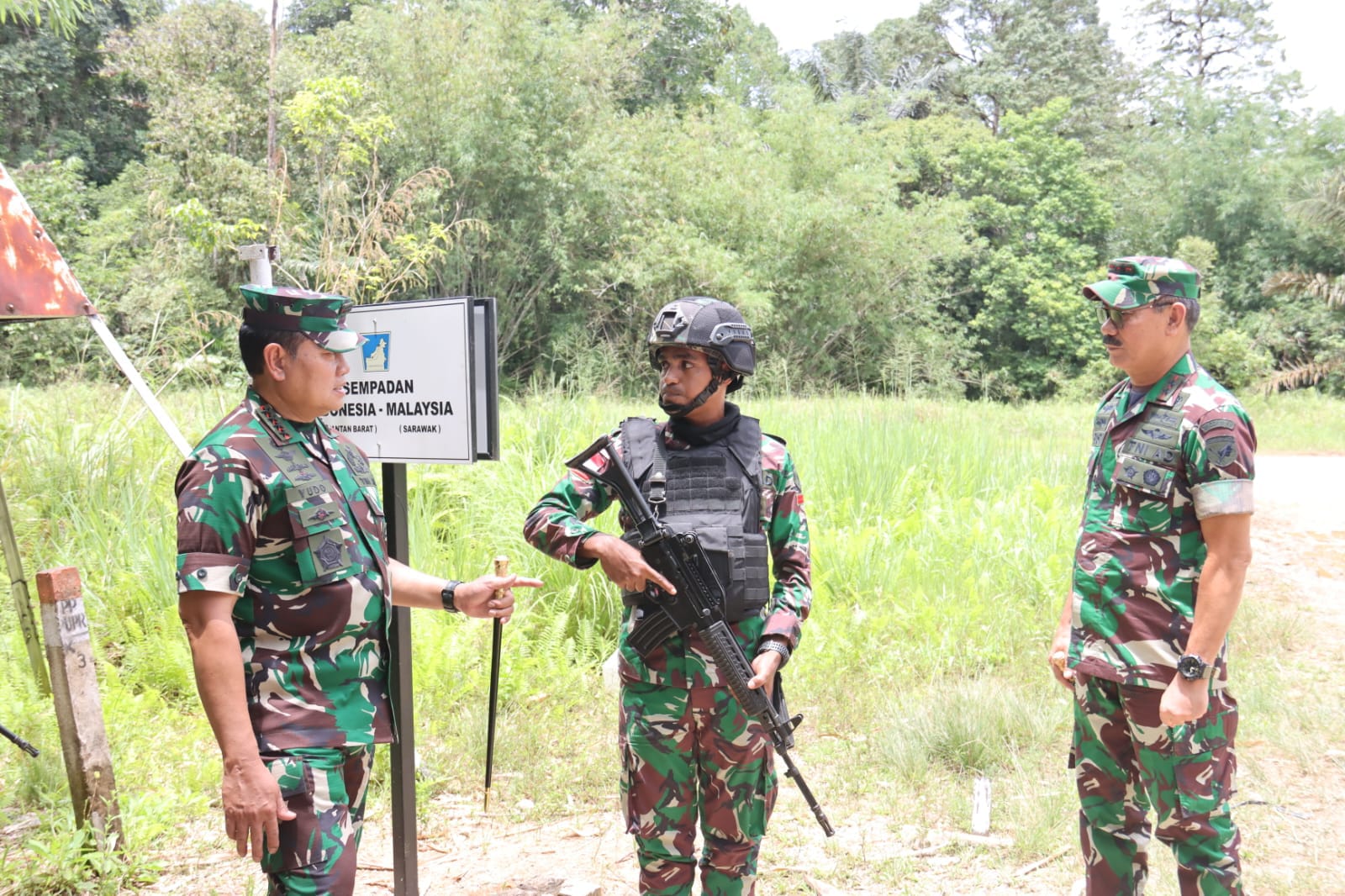 Panglima TNI Tinjau PLBN Jagoi Babang Bengkayang