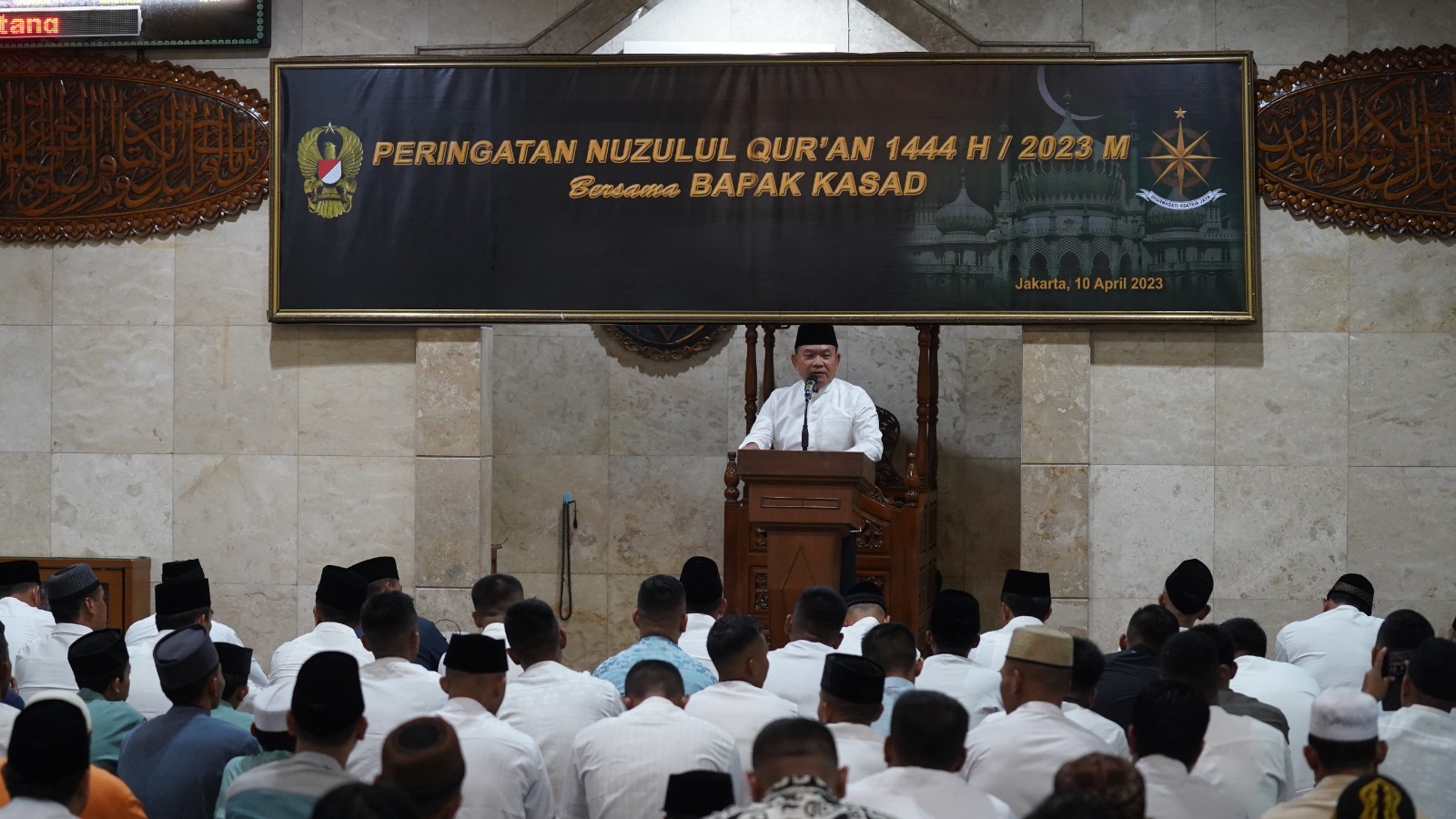 Kasad Beri Ceramah Nuzulul Qur’an dan Jadi Imam Shalat Tarawih