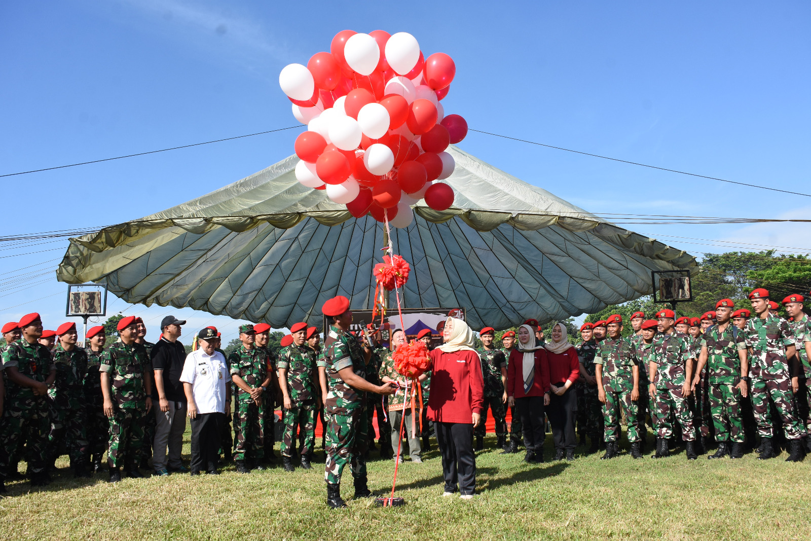 Bazar Kopassus Resmi Dibuka Danjen Kopassus