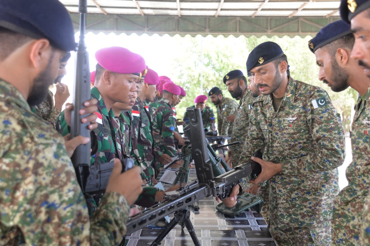 Lihat Bagaimana Marinir TNI AL Jajal Senjata Pakistan Saat Latihan Bersama