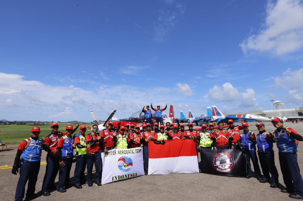 Peran Penting _Ground Crew_, dibalik Sukses _Jupiter Aerobatic Team_ TNI AU di LIMA’23