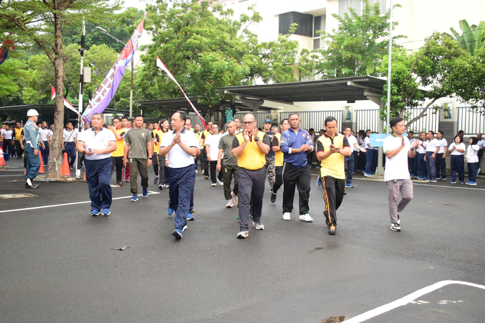 Pushidrosal Gelar Olahraga Bersama TNI-Polri dan Stakeholder Wilayah Jakarta Utara